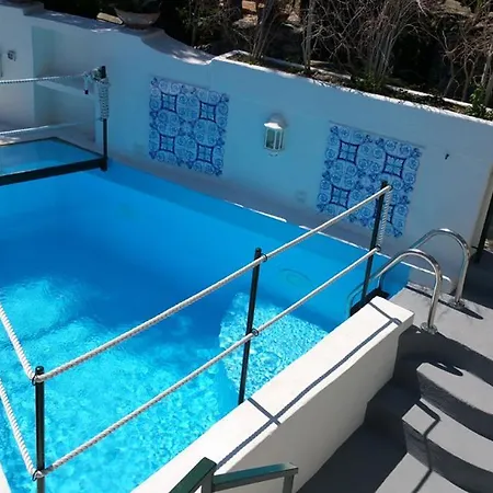 Sleeps 4 Pool Air Con Wifi Vila Positano